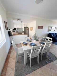 North Perth Escape - 4