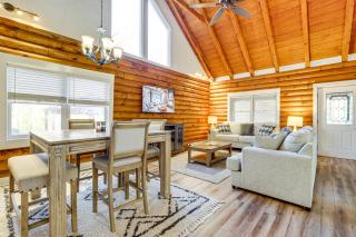 Pet-Friendly Gatlinburg Cabin with Hot Tub! - 7