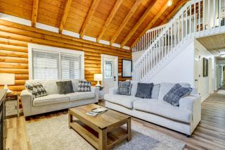 Pet-Friendly Gatlinburg Cabin with Hot Tub! - 6