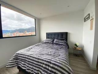 Penthouse in Zona T with Rooftop Pool, Sauna & Gym - 8