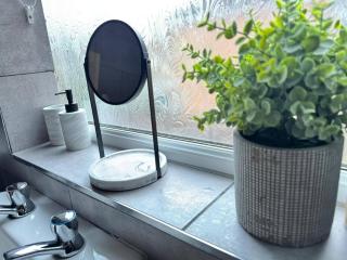 SHM Stays NECAirport M6 Free Parking Available - 2