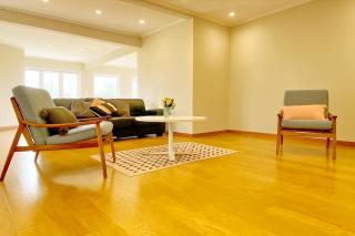 6mins to airport Large Family House - 8