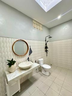 New Mekar Jaya Hotel - 8