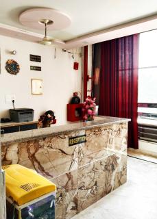 Hotel O S S Palace - 7