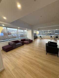 Luxury Downtown One Bedroom with Skyline Views and Free Parking - 1