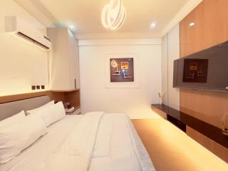 Newly Fully Furnished Studio Short Stay Apartment - 8