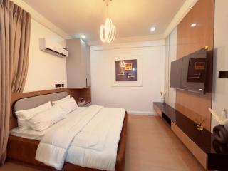 Newly Fully Furnished Studio Short Stay Apartment - 9