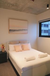 Modern 2BR City Retreat Wominjeka Walk, West Melbourne - 4