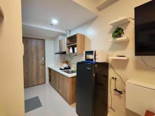 Condo with pool view - 7