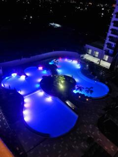 Condo with pool view - 3