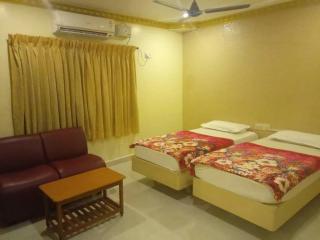 krishna tourist home - 4