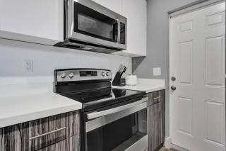Coastal Charm Cozy 1BR Retreat near Pompano Beach - 5