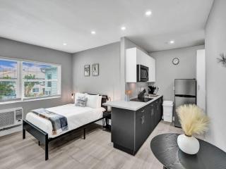 Coastal Charm Studio Retreat near Pompano Beach - 1