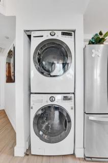 Spacious 2BR in Miami Bay Views plus Balcony - 5