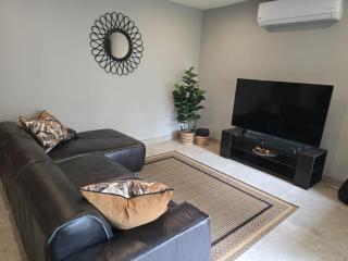 Crane's Nest - Luxury Ground - 9