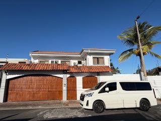 Zeus Guest house & Car Rental Free SJO Airport Shuttle-NATIONWIDE PRÍVATE SHUTTLE SERVICE - 5