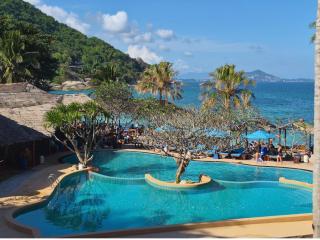 Crystal Bay Yacht Club Beach Resort - 1