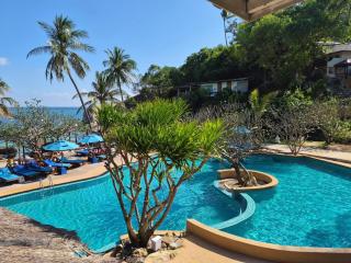 Crystal Bay Yacht Club Beach Resort - 2