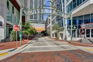 Eden Escape Walk to FLT Beach 1102 - 1