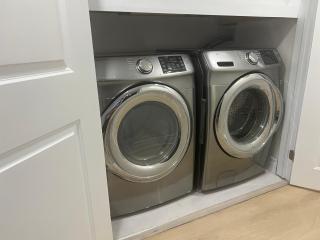 Bachelor Suite Near Transit - Private Stay in Toronto - 1