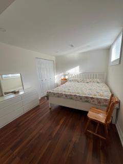 Bachelor Suite Near Transit - Private Stay in Toronto - 5