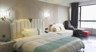 Xana Lite Guangzhou Shixi Metro Station - 3