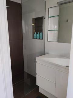 Centrally Located Home with Amazing Ocean View! Townsville - 9