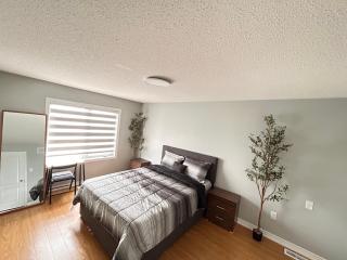 Luxury home Netflix & parking promo price with 7beds - 3