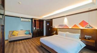 Borrman Hotel Zhongshan Henglan Xiyong - 1