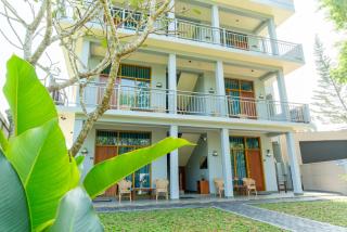 Aqua House Goyambokka - 8