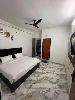 Hotel Aashray Inn - 9