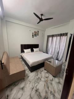 Hotel Aashray Inn - 8