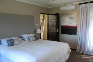 Seaside Hermanus Guest Room - 1