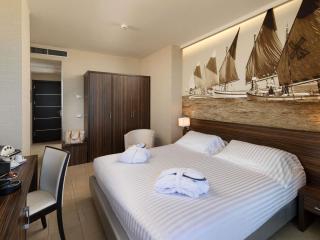 Mercure Rimini Lungomare - Rimini - 1