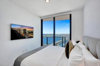 Miami 2BR Lux Condo Bay Views - 5