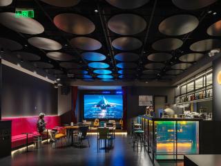 Lion Youth Hostel - 8