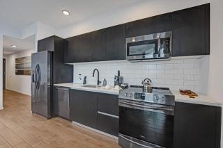 Miami 30th floor 3BR Luxury Condo with Views - 8