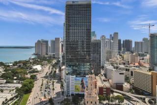 3707 - Lux Miami Studio City and Bay Views - 4