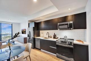 Miami Lux 1BR 37th Floor Bay City Views - 9