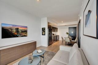 Miami Lux 1BR 37th Floor Bay City Views - 3