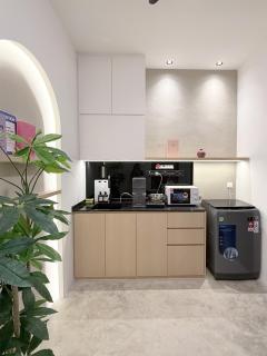 Rooms at Jalan Tekun 3mins Walk to Pelangi Plaza - 7