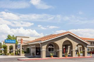 Travelodge by Wyndham Hemet CA - Hemet - 9