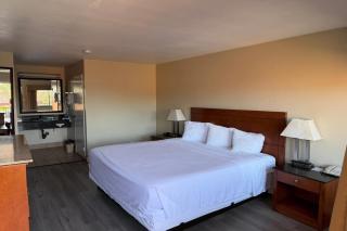 Travelodge by Wyndham Hemet CA - Hemet - 1