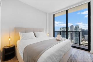 Miami 3BR Retreat Skyline and Bay Views - 0