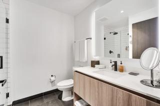 4604 Lux Miami Studio City and Bay Views - 4