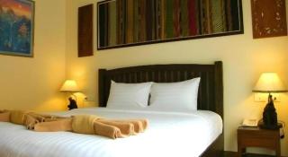 Red Balcony Hotel - 1