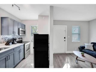 Rustic Retreats Cozy 1BR for 4 guests minutes from Las Olas - 8