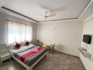 Mountain View With Greenery Comforts - 6