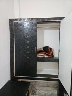 Pandit Devki Nandan Dharamsala & Guest House - 8