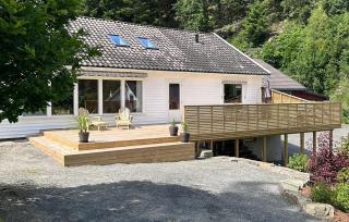 4 Bedroom Cozy Home In Farsund - 0